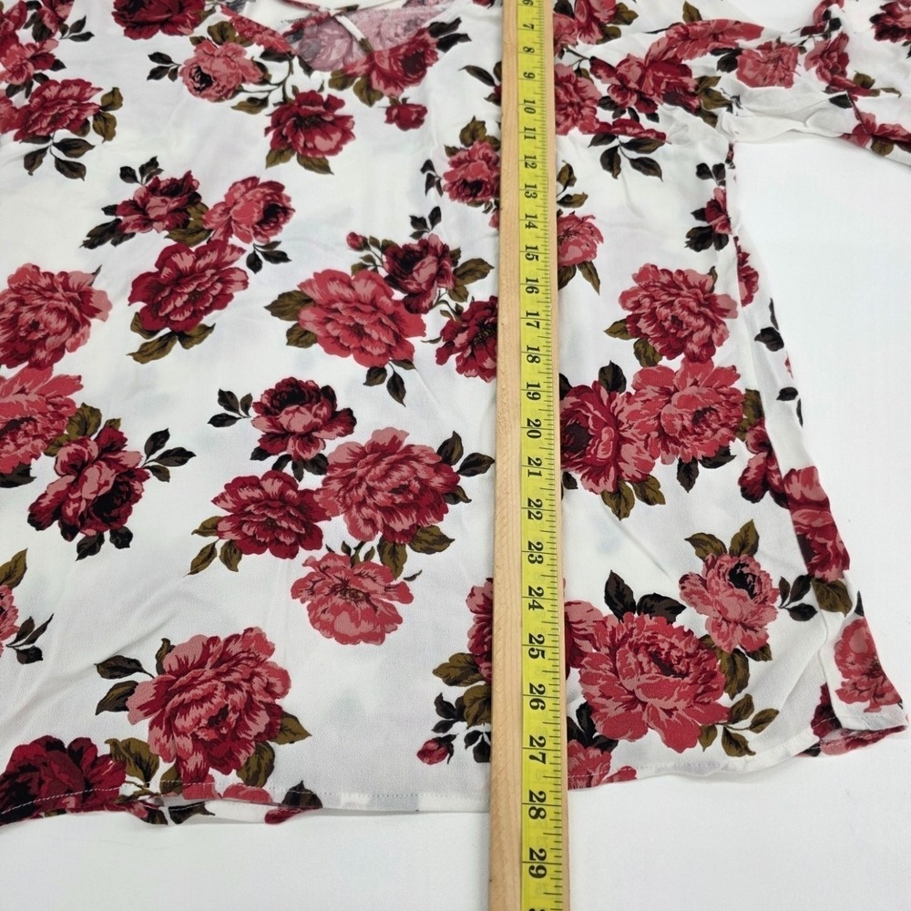 Torrid White Floral Crisscross Neck 3/4 Bell Sleeve Blouse Womens 1X Romantic - Picture 12 of 13